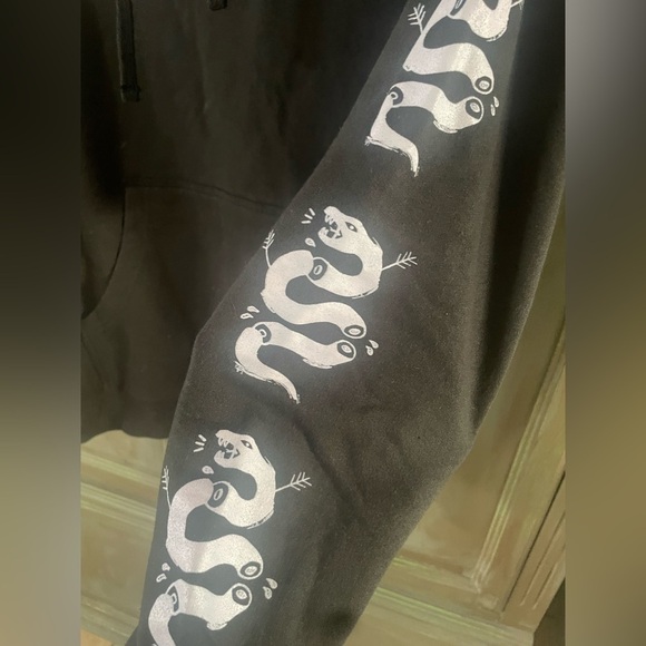 Machine Gun Kelly 2021 Tour Hoodie Tickets to My Downfall - Picture 5 of 9